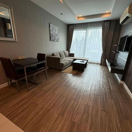 J Residence Thonglor 8 Bangkok Extérieur photo