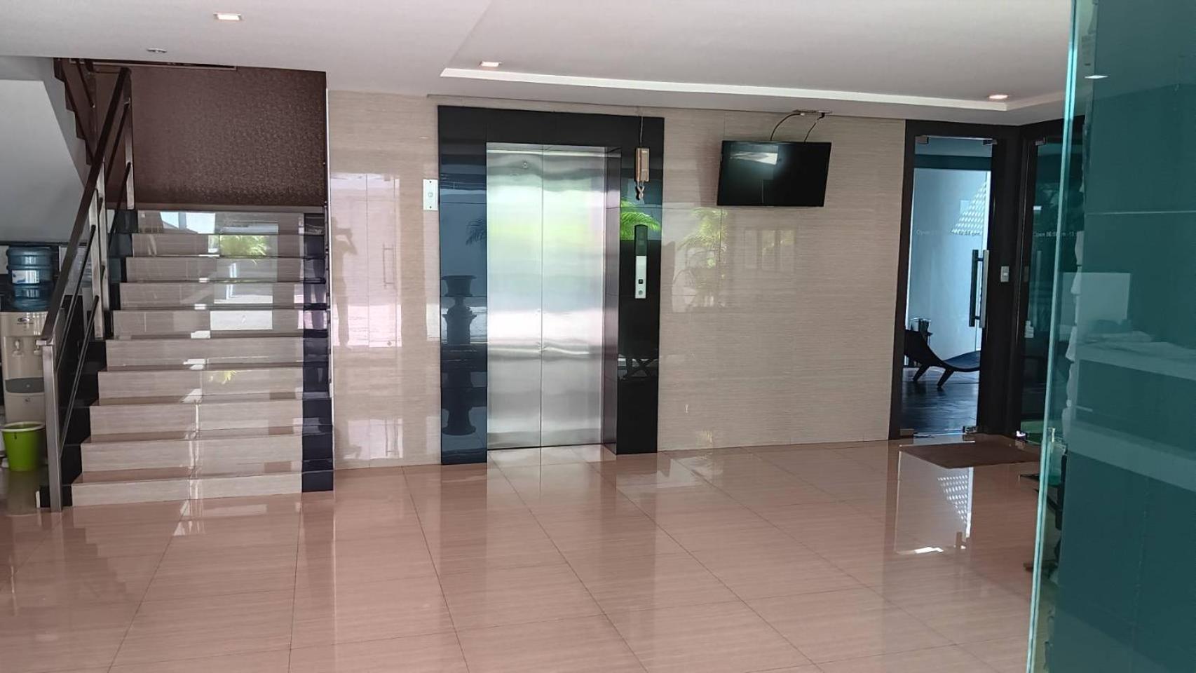 J Residence Thonglor 8 Bangkok Extérieur photo