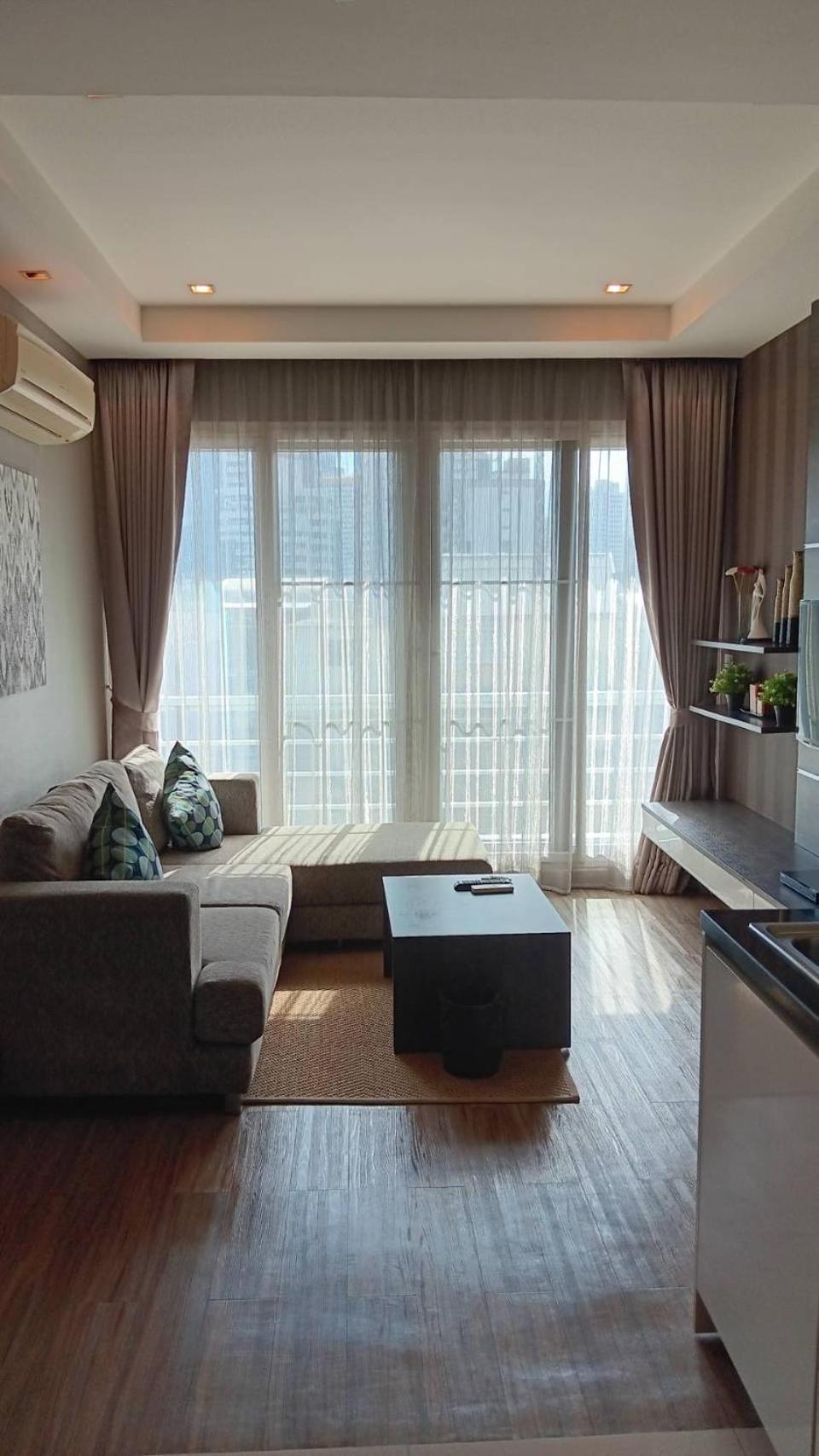 J Residence Thonglor 8 Bangkok Extérieur photo