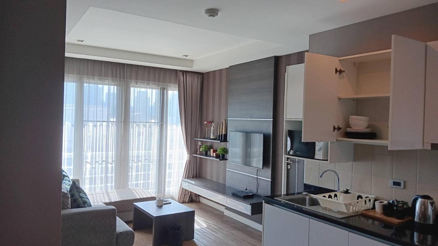 J Residence Thonglor 8 Bangkok Extérieur photo